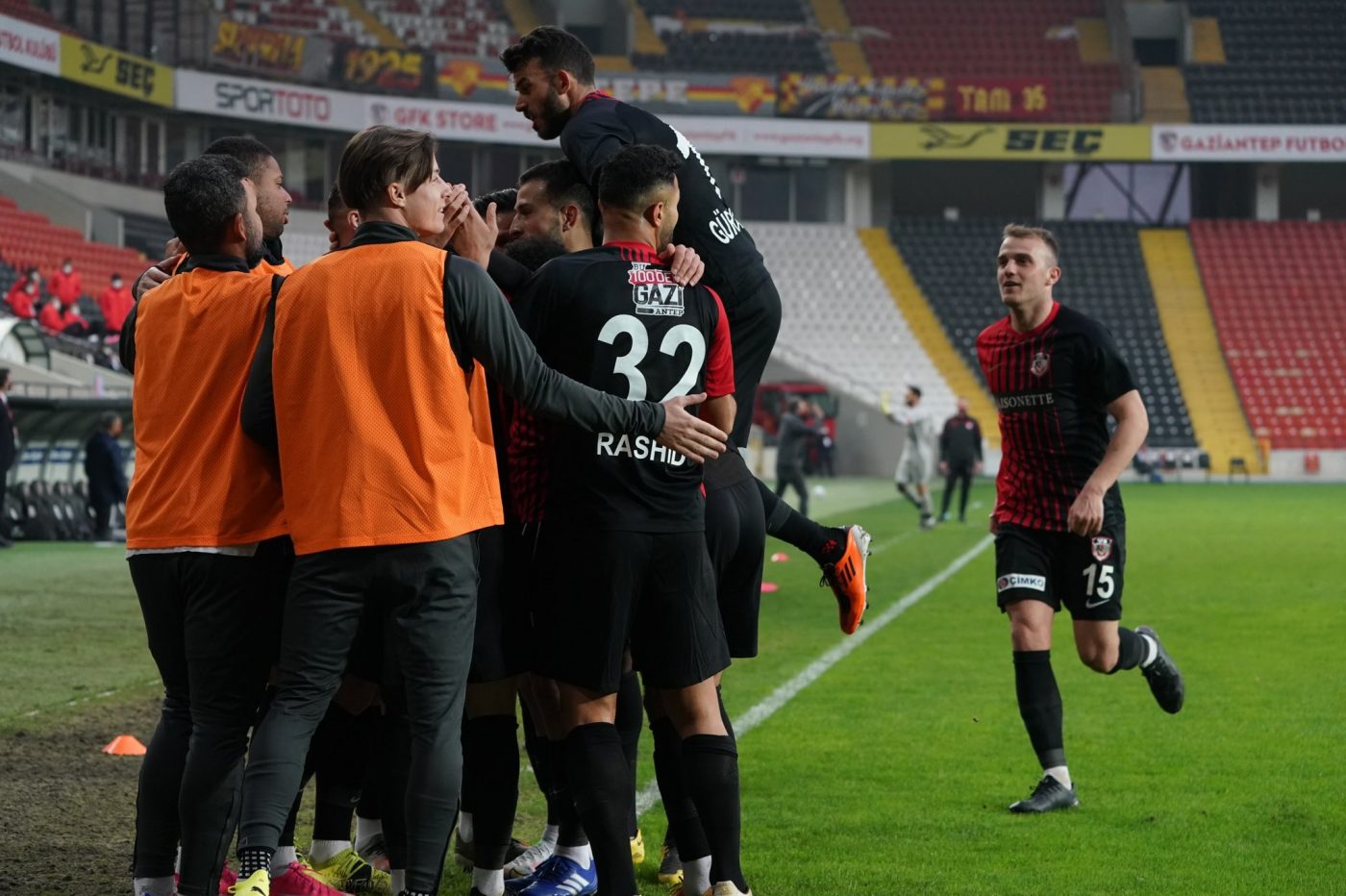 Alex Maxim, în mare formă în Turcia! Assist pentru prima victorie a lui Gaziantep cu Sa Pinto pe bancă | VIDEO