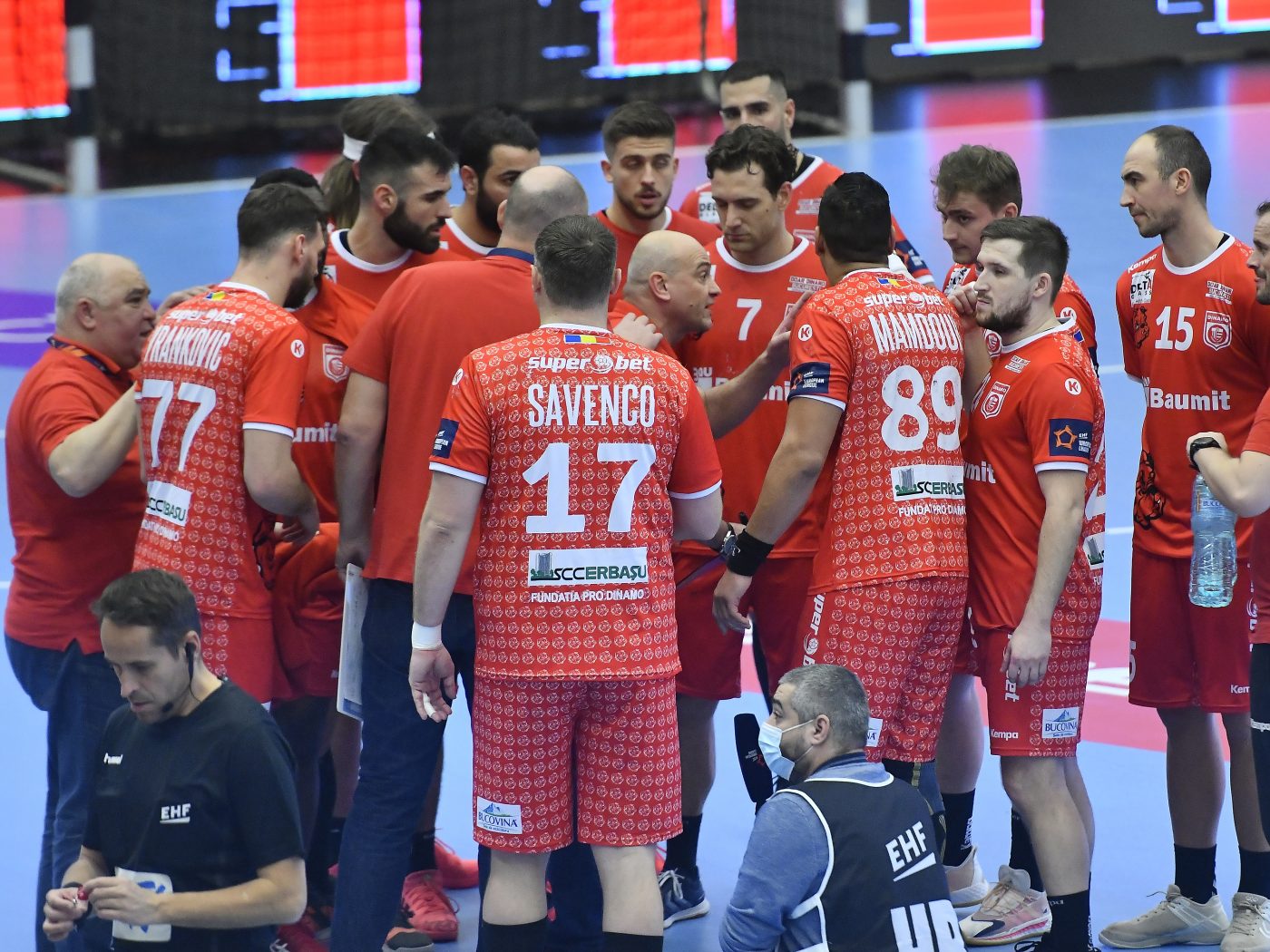 Dinamo – Tatran Presov 32-30. Victorie mare pentru campioana României! Program infernal în EHF European League