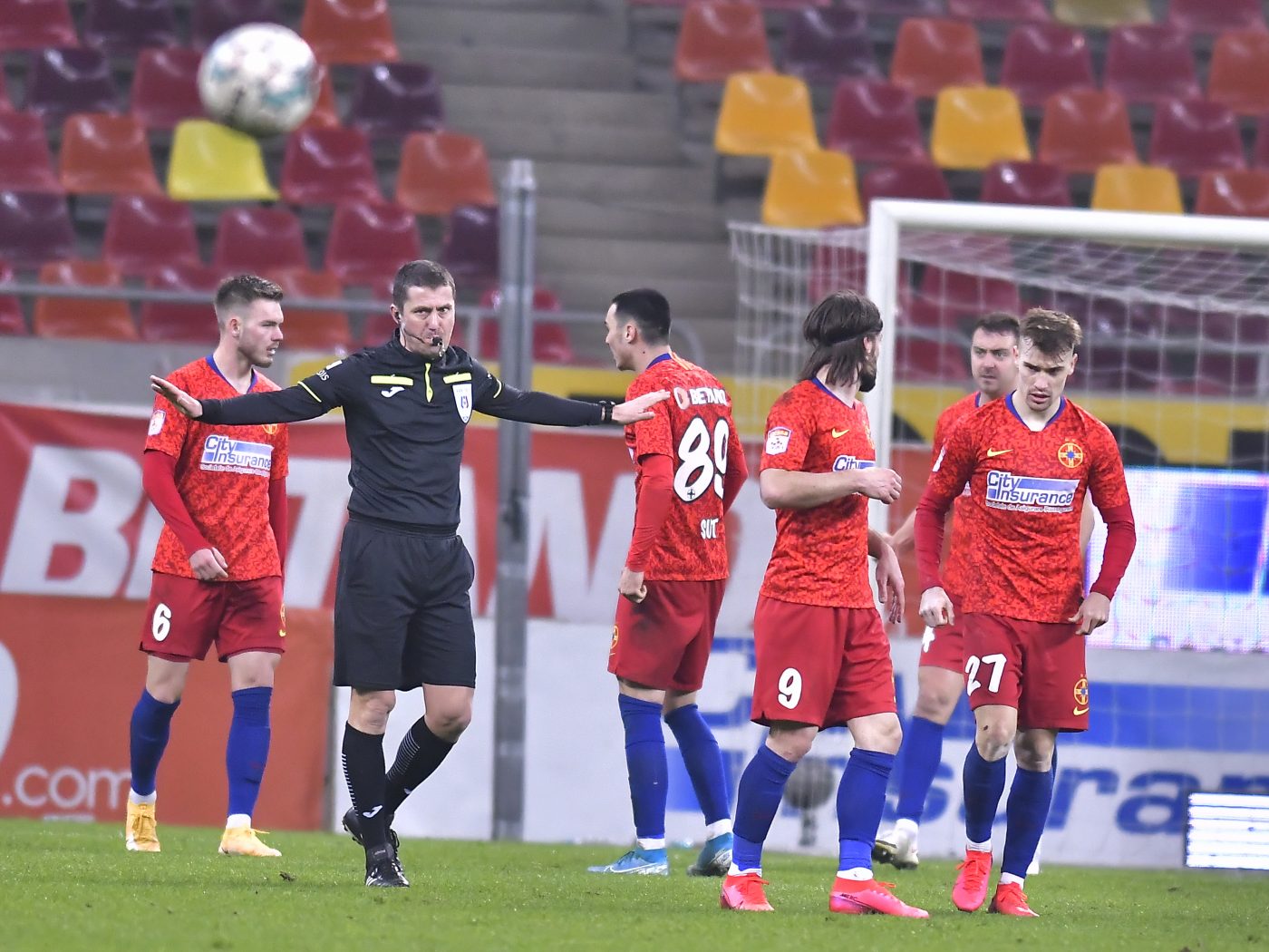 Trei decizii eronate la meciul FC Botoșani – FCSB. Arbitrajul lui Adrian Cojocaru, sub lupa specialistului ProSport Marius Avram | ANALIZĂ