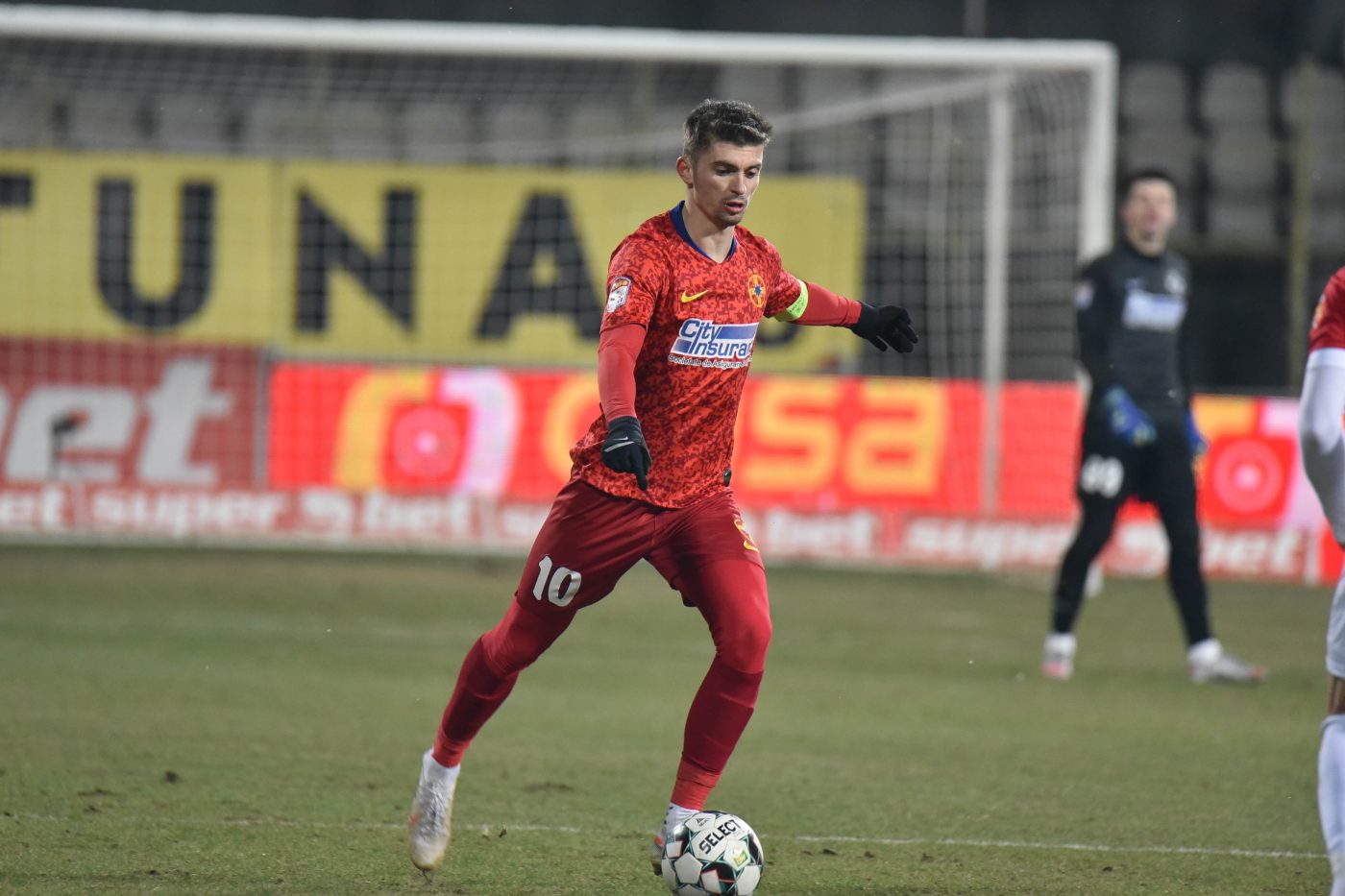 Florin Tănase, pus la punct de Helmut Duckadam, după ce atacantul a spus că FCSB a pierdut cu Hermannstadt din cauza terenului înghețat. „Sunt scuze ieftine”