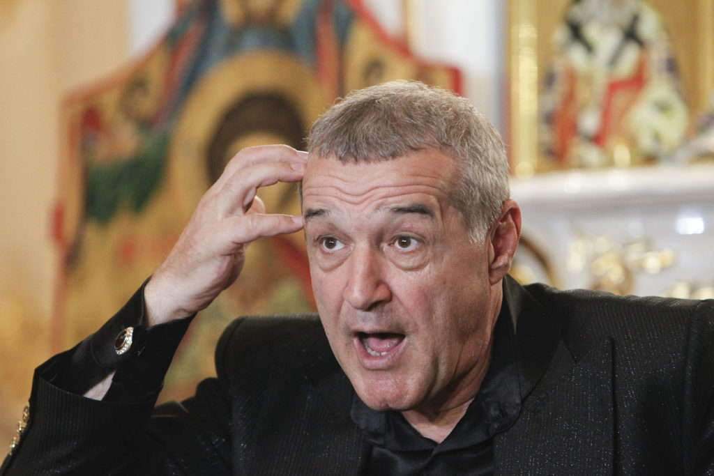 FCSB se desparte în vară de cinci jucători! Cine sunt fotbaliștii care se află pe „lista neagră” a patronului Gigi Becali și care este numele surpriză