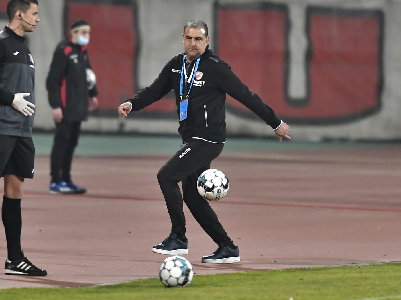 Jerry Gane s-a săturat să „încaseze” și a ieșit la atac! „Sunt sătul de aceşti lupi moralişti”. Care este situația salariilor de la Dinamo