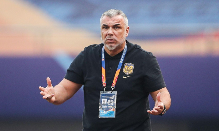 După Cosmin Olăroiu, potopul! Jiangsu Suning s-a desființat la doar 3 luni după câștigarea titlului în China. „Toate echipele încetează să funcționeze!”