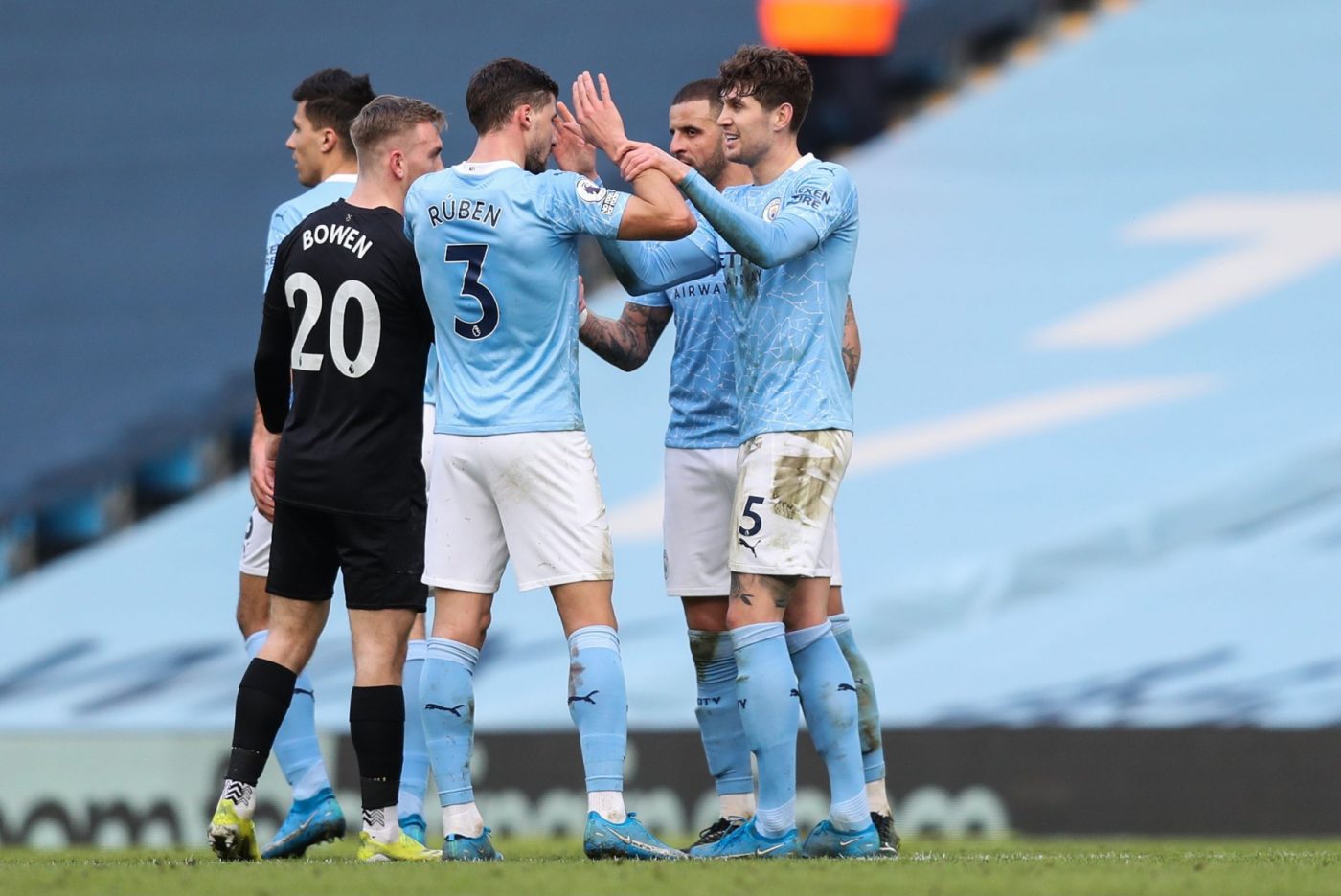 Manchester City visează la un record mondial după 2-1 cu West Ham! Pep Guardiola este deja la un pas de titlu în Premier League după a 500-a victorie din carieră