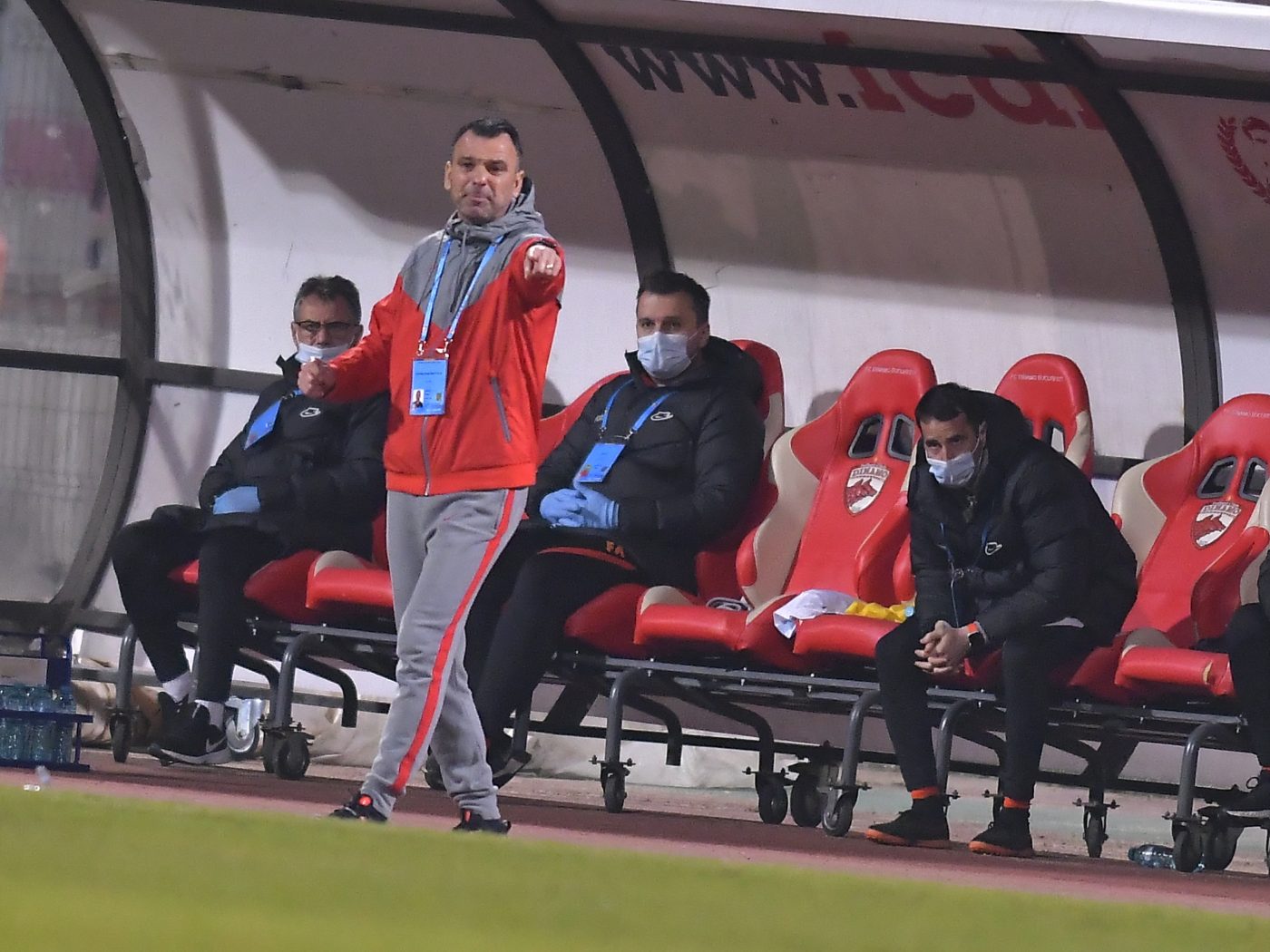 Toni Petrea, negru de supărare după eșecul cu Dinamo: „Nu este deloc în regulă, am discutat asta! Man este o pierdere!”