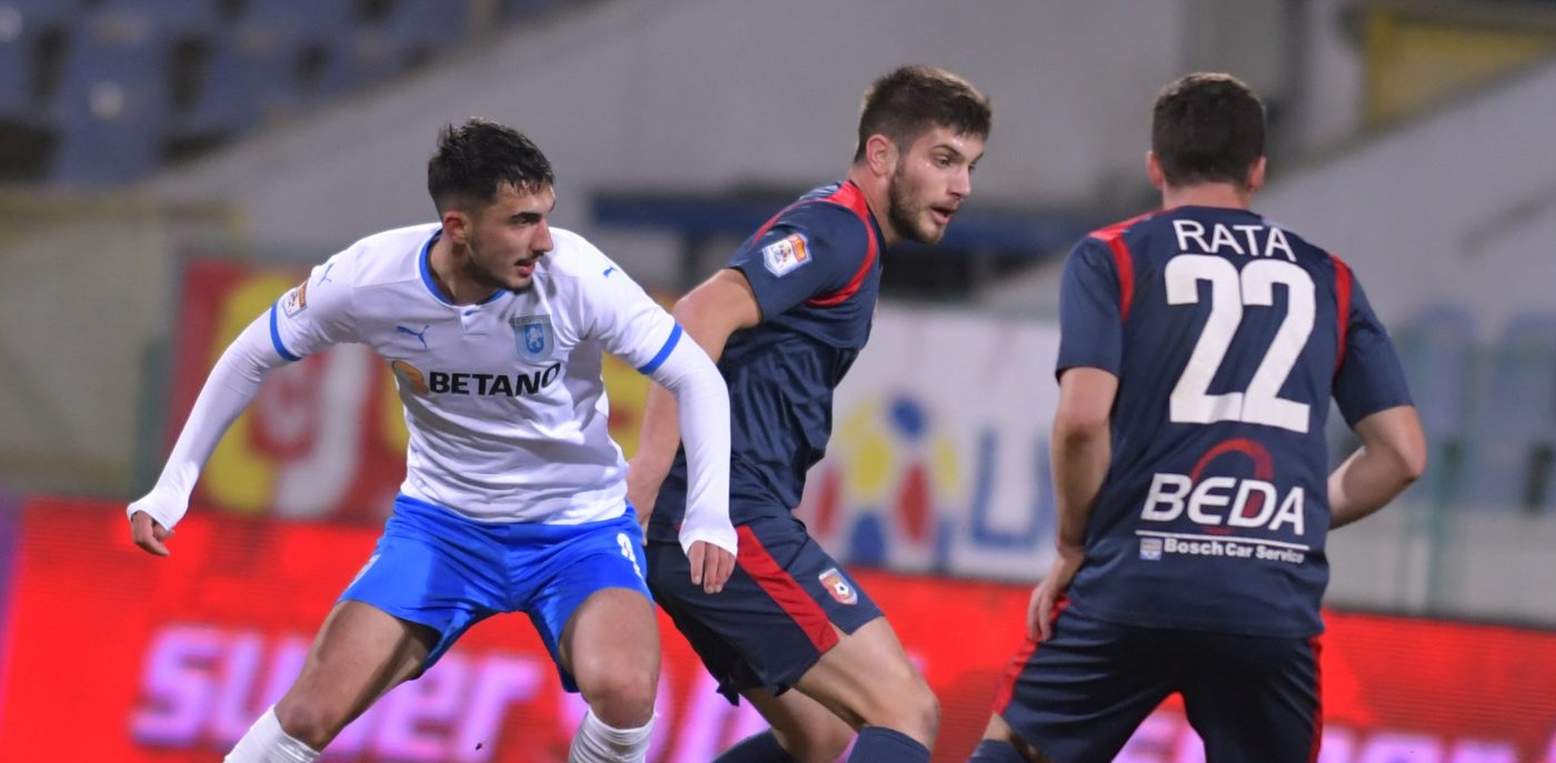 Chindia – Universitatea Craiova 1-0. Surpriză presărată cu greșeli mare de arbitraj! Emil Săndoi îi împiedică pe olteni | Live Video Online
