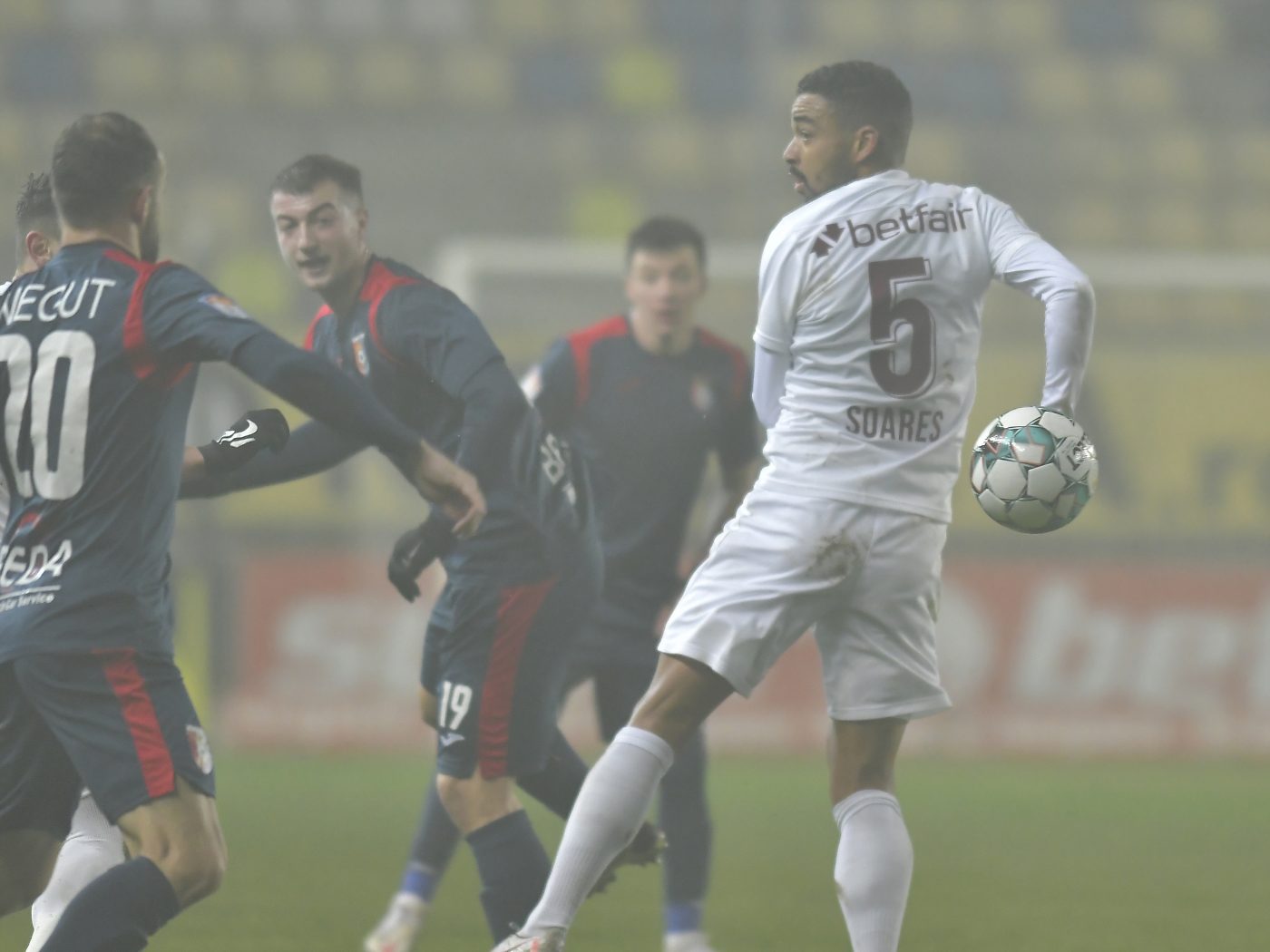 Emil Săndoi, frustrat după primul eșec în nouă etape: „CFR nu a fost cu nimic peste noi!” Gazdele au acuzat arbitrajul lui Radu Petrescu