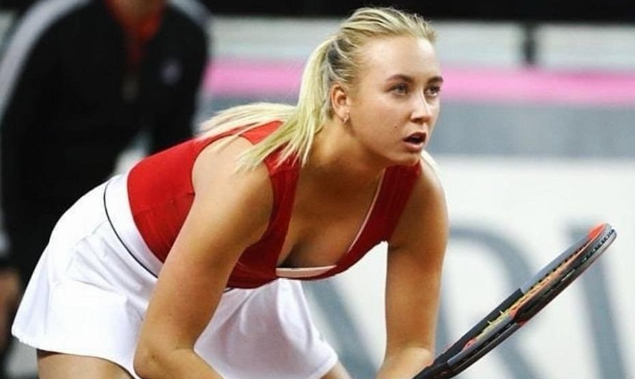 „Doamne, Potapova este Sharapova wannabe!” Atitudinea rusoaicei în fața Simonei Halep a stârnit reacții de uimire | VIDEO