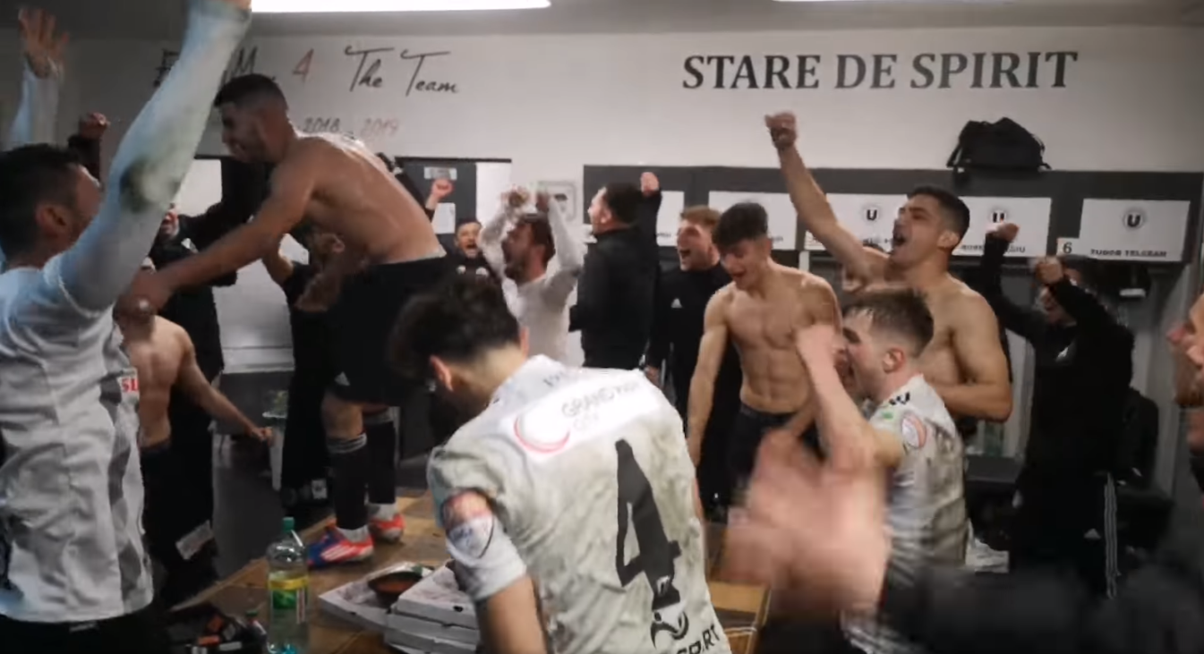 VIDEO | Show total pe Cluj Arena! Jucătorii Universității au dansat pe mese în vestiar, după succesul cu CSM Slatina. Entuziasm pe măsură și în rândul fanilor, care au venit la stadion