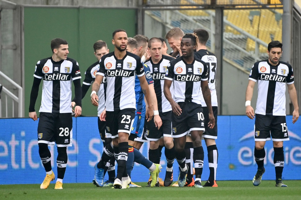 „Mihăilă a fost copilul revoluției de la Parma”. Ce note a primit fostul jucător al Craiovei, după primul meci în care a jucat titular în Serie A