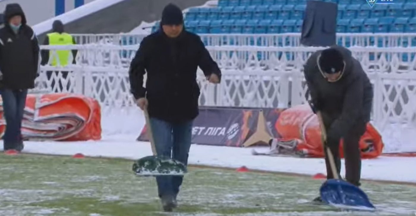Mircea Lucescu, explicații după ce imaginile cu el la lopată au devenit virale: „Nu a fost nicio altă intenție din partea mea!” VIDEO