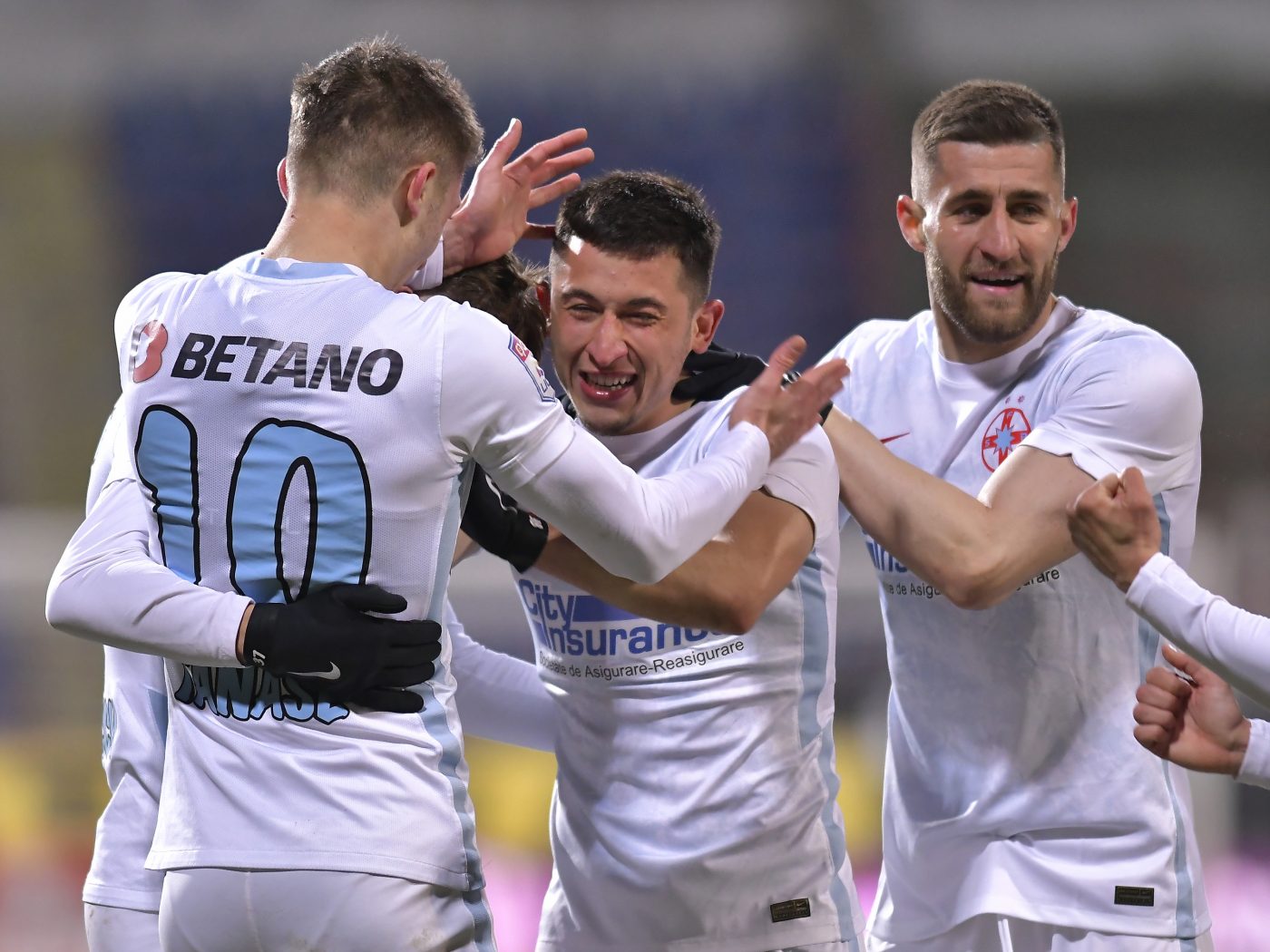 Olimpiu Moruțan, emoționat după meciul de la Botoșani. „Am petrecut doi ani frumoși la această echipă”. Ce a spus jucătorul FCSB despre lupta pentru titlu cu CFR Cluj