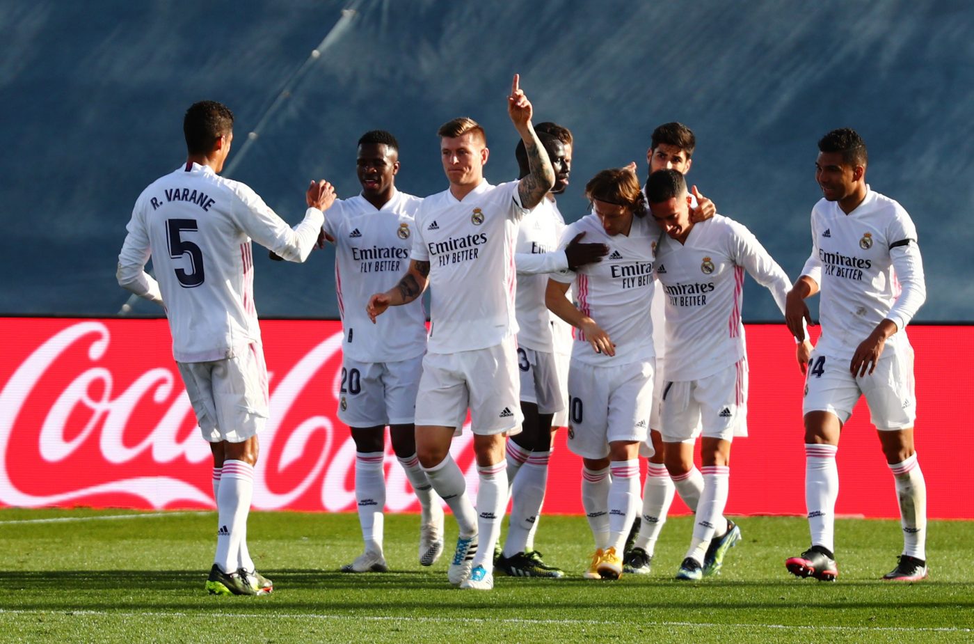 Avancronica zilei fotbalistice alaturi de Mozzart Bet