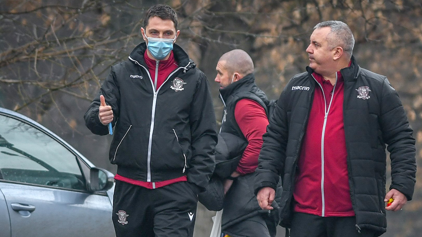 Nicolae Grigore dă cărțile pe față după plecarea de la Rapid: „Fanii fac rău echipei! Am simțit teama jucătorilor”. Regretul fostului antrenor al giuleștenilor | VIDEO EXCLUSIV