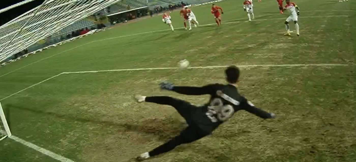 A fost sau n-a fost? Penalty controversat acordat de Cătălin Popa la intrarea lui Andrei Vlad! Jucătorii FCSB au protestat agresiv | FOTO & VIDEO