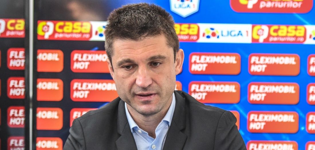 „Mai bine mureai la operație!”. Ce i-ar fi spus Andrei Cristea arbitrului Radu Petrescu. Acuzații halucinante pentru antrenorul lui Poli Iași