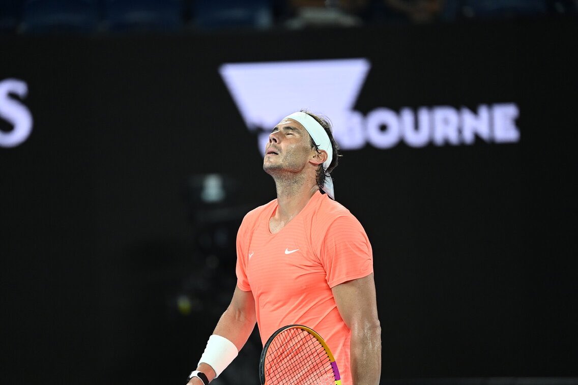 Rafael Nadal, eliminat de la Australian Open după ce l-a condus cu 2-0 la seturi pe Stefanos Tsitsipas! Care este careul de ași