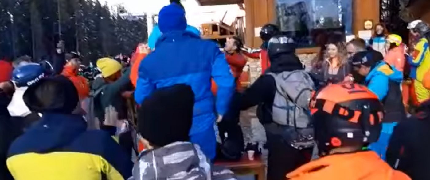 Suporterii Universității Craiova au făcut spectacol în Bulgaria, înaintea derby-ului cu Dinamo | VIDEO