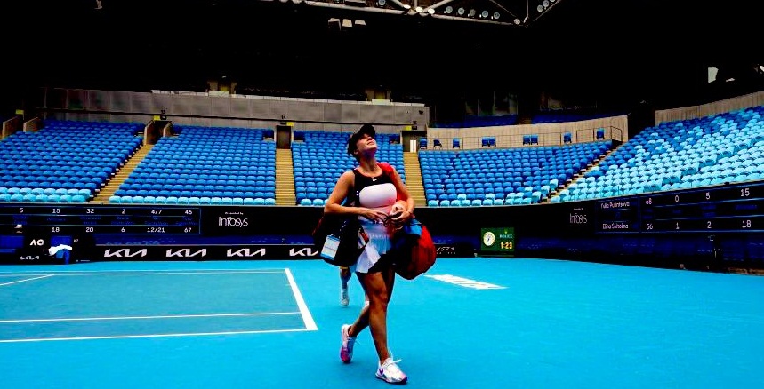 „Măcel” la Australian Open! Elina Svitolina pierde și ea în optimi, iar Ashleigh Barty are drum liber spre finală