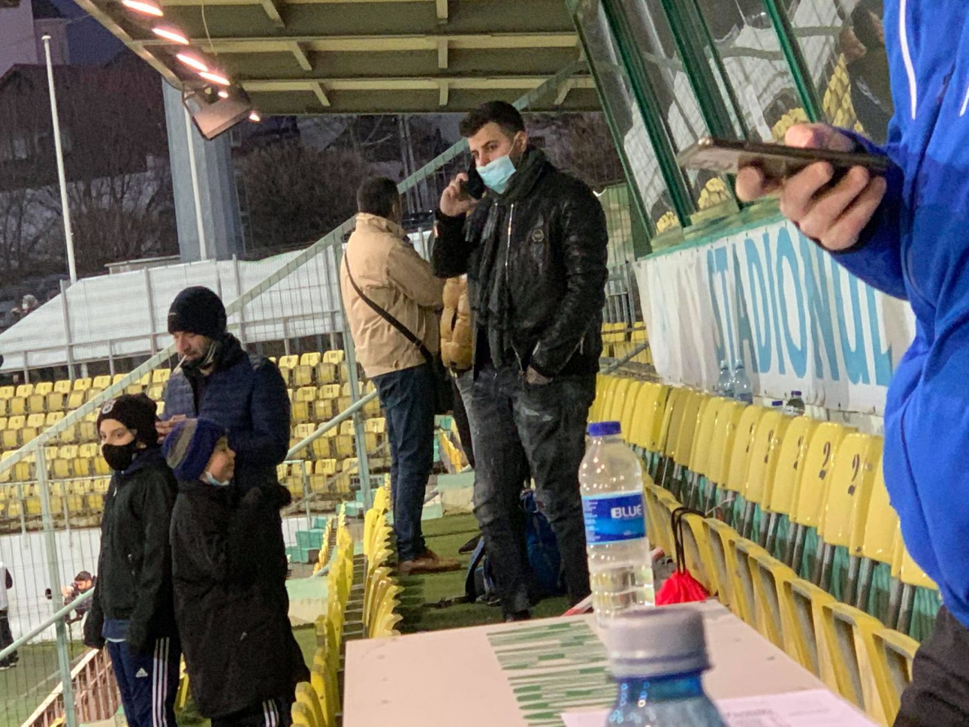 Adrian Mititelu JR. a „intrat” în jucătorii lui FC U Craiova! Ce a făcut la pauza meciului cu Concordia Chiajna | FOTO EXCLUSIV