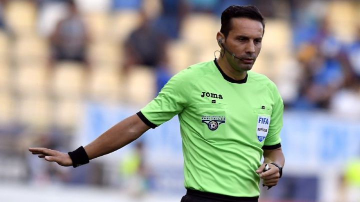 Marius Avram îl felicită pe Sebastian Colțescu, după decizia de a nu acorda penalty pentru FCSB: „Nu e ușor să accepți repede că ai greșit și să schimbi!” | EXCLUSIV ProSport Live