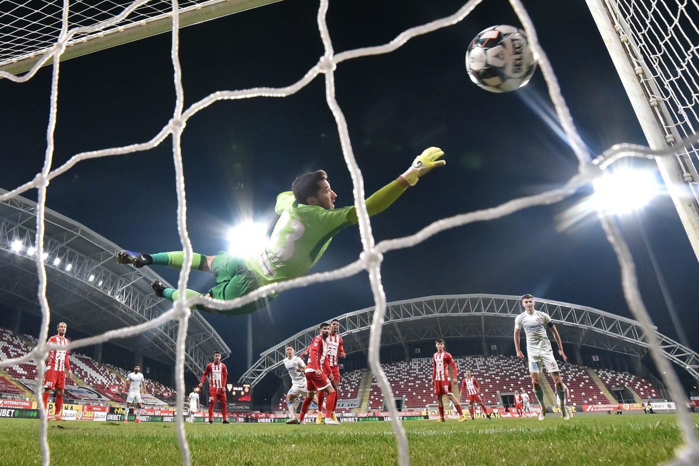 UTA Arad – FCSB 0-1, în etapa 27 a Ligii 1 | Final de meci! Băieții lui Toni Petrea reușesc o victorie chinuită și se mențin pe poziția de lideri