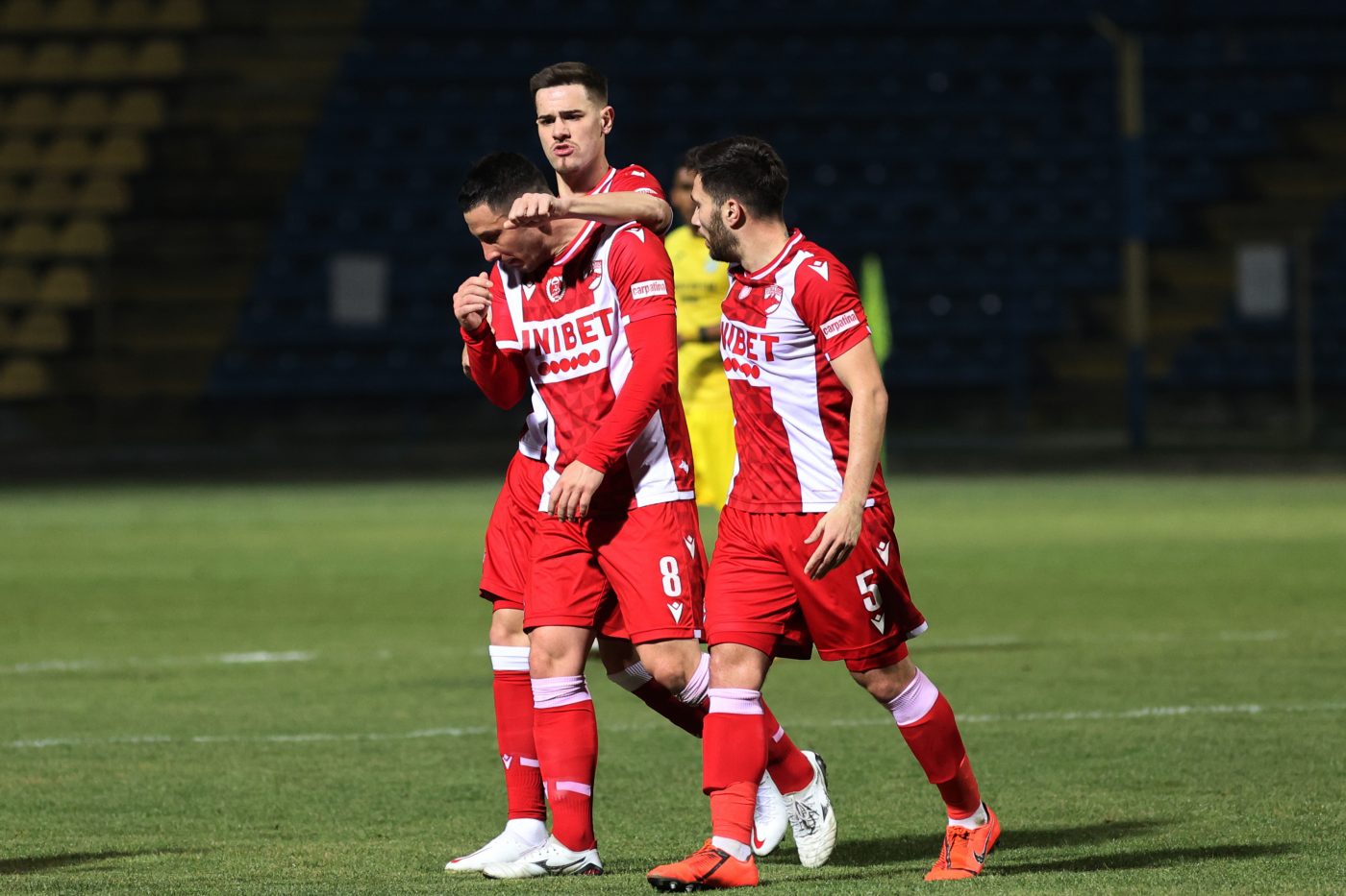 Liga 1: FC Voluntari – Dinamo se joacă și la pariuri » 4 variante de profit pregătite AICI!