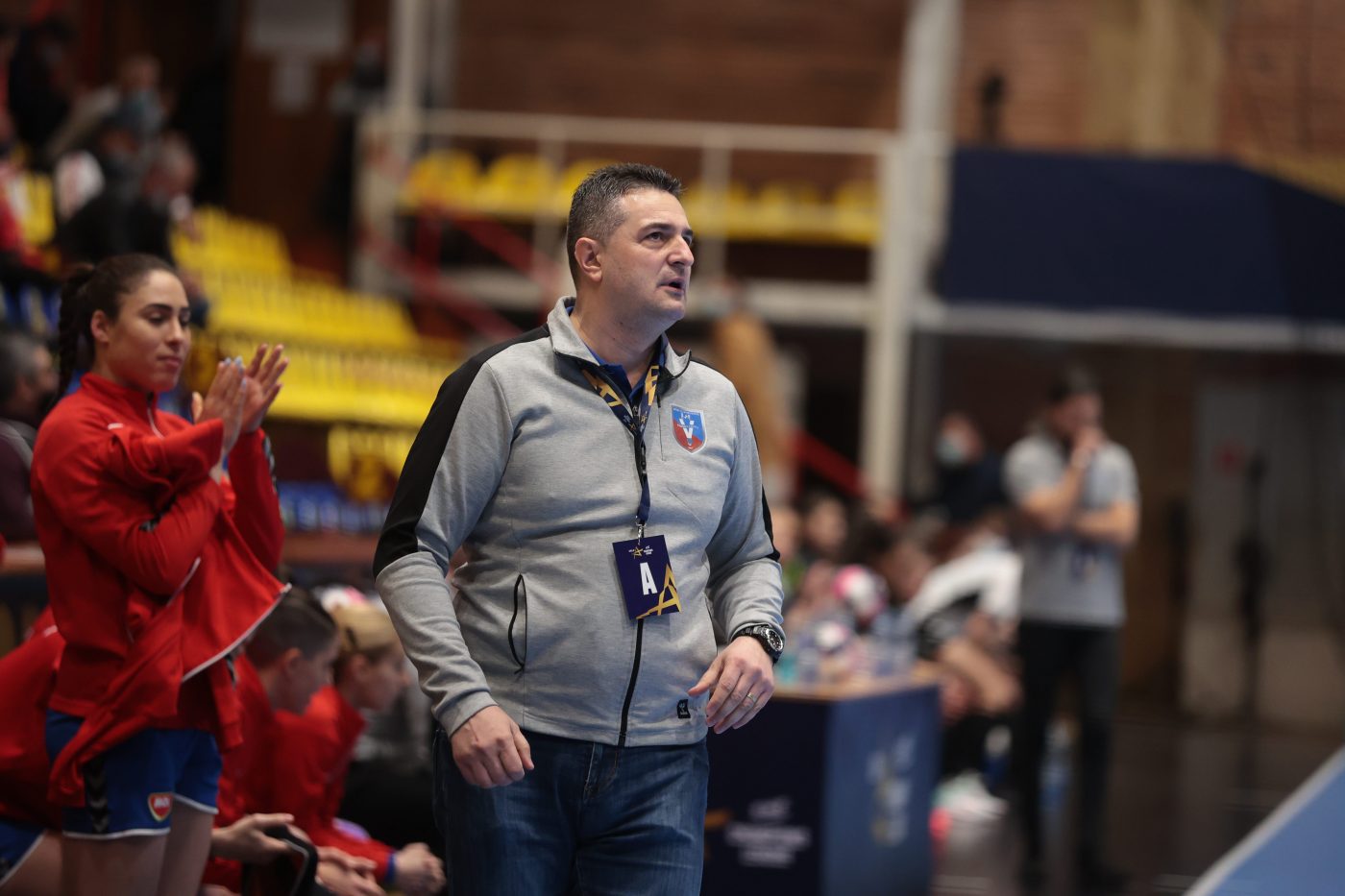 Cutremur la naționala feminină de handbal! Președintele Constantin Din, anunț despre demiterea selecționerului Florentin Pera