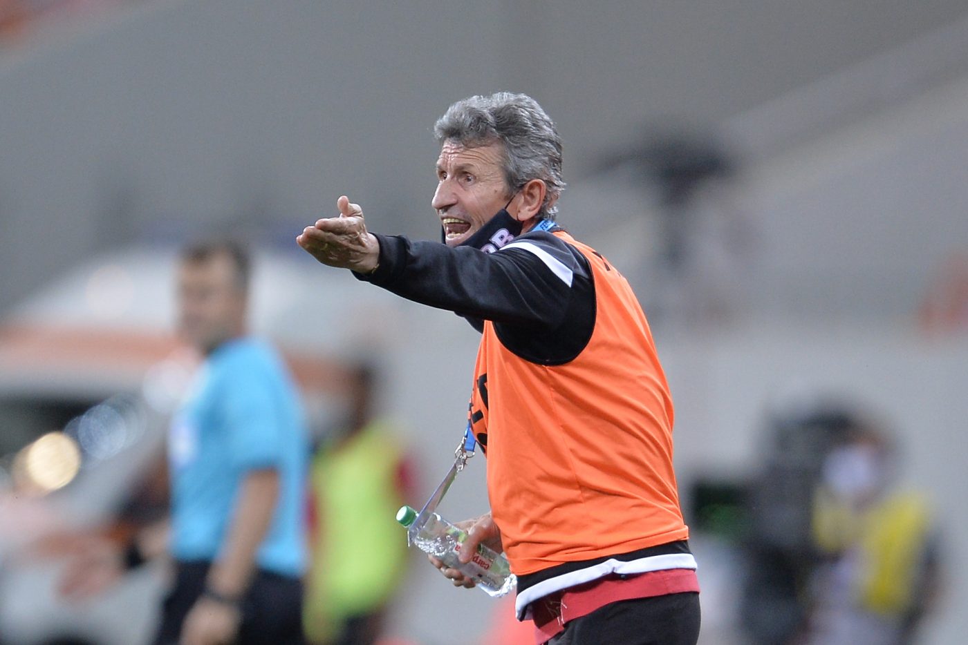 Gigi Mulțescu, primele declarații după revenirea ca antrenor la Dinamo: „Am emoții! Dacă o să salvez echipa, o să fiu fericit!” Ce mesaj le transmite suporterilor
