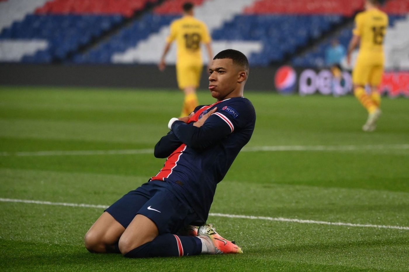 Ligue 1: Lille și PSG luptă de la distanță pentru titlu în Hexagon » Pariem la cota 2.37!