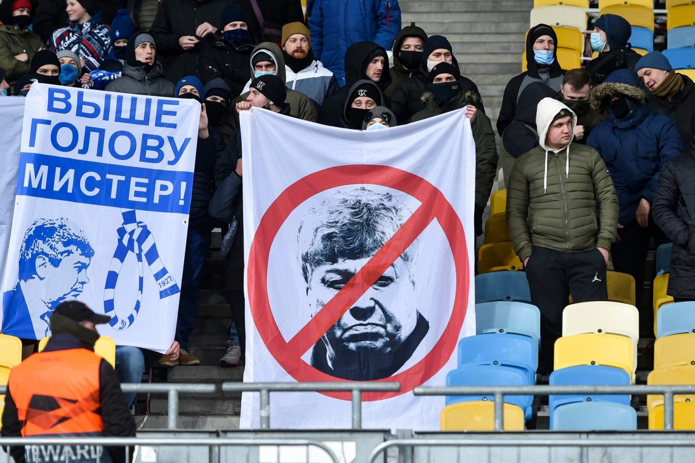 „Campioni sub conducerea unui antrenor urât” Mircea Lucescu, criticat violent de ultrașii lui Dinamo Kiev. Ce au scris după ce românul a luat titlul în Ucraina
