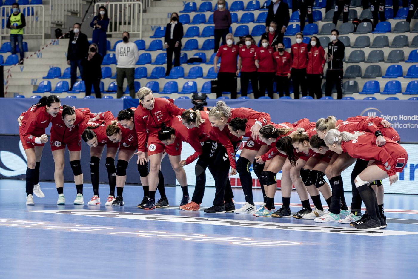 Poate să piardă Muntenegru la 5 goluri diferență sau mai mult? Răspunsul selecționerului Adrian Vasile înaintea „finalei” de azi, de la ora 17:00