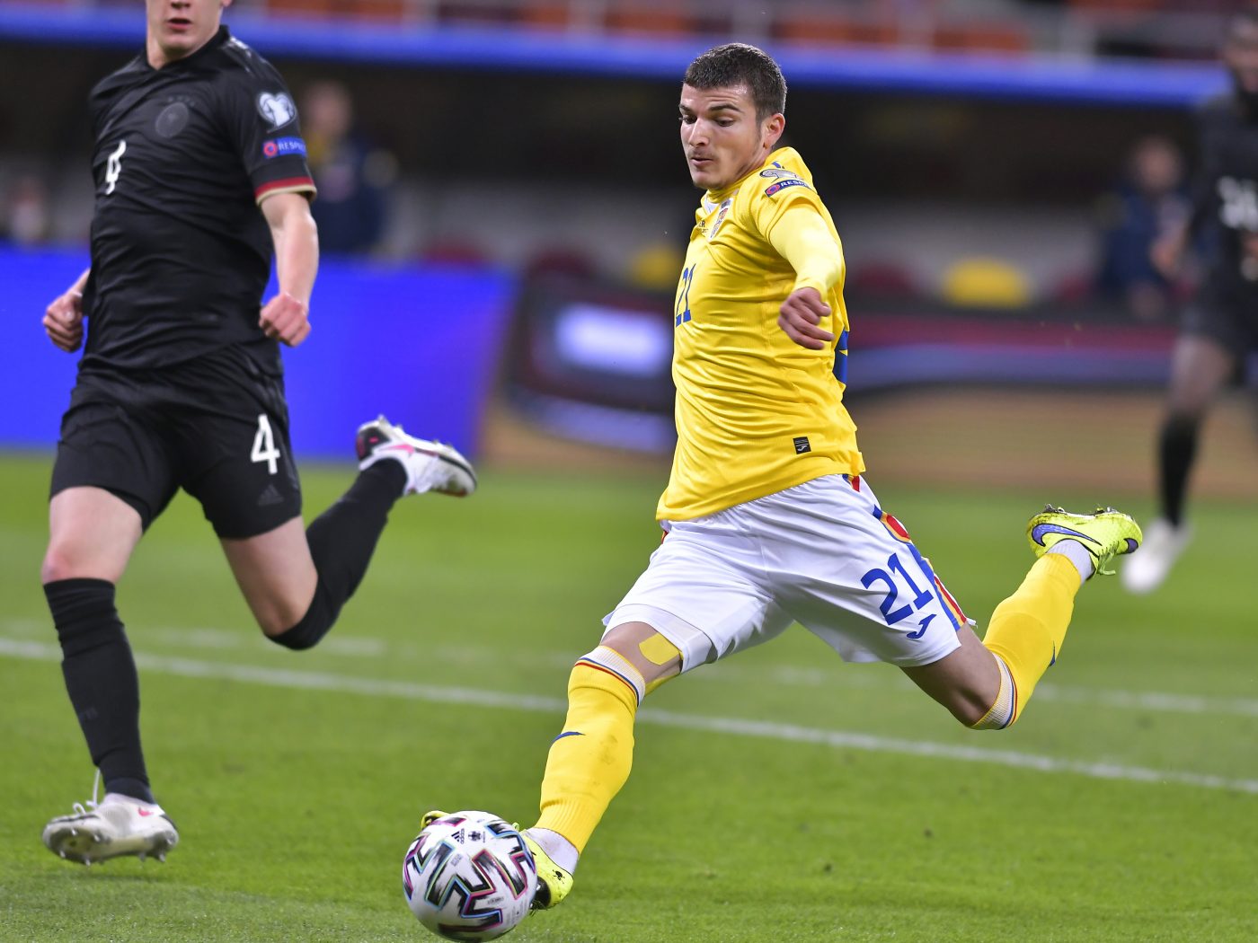 Valentin Mihăilă, veste uriașă! Lazio a început negocierile pentru mijlocașul naționalei: „Milan și Napoli îl vor!” + Parma i-a fixat prețul