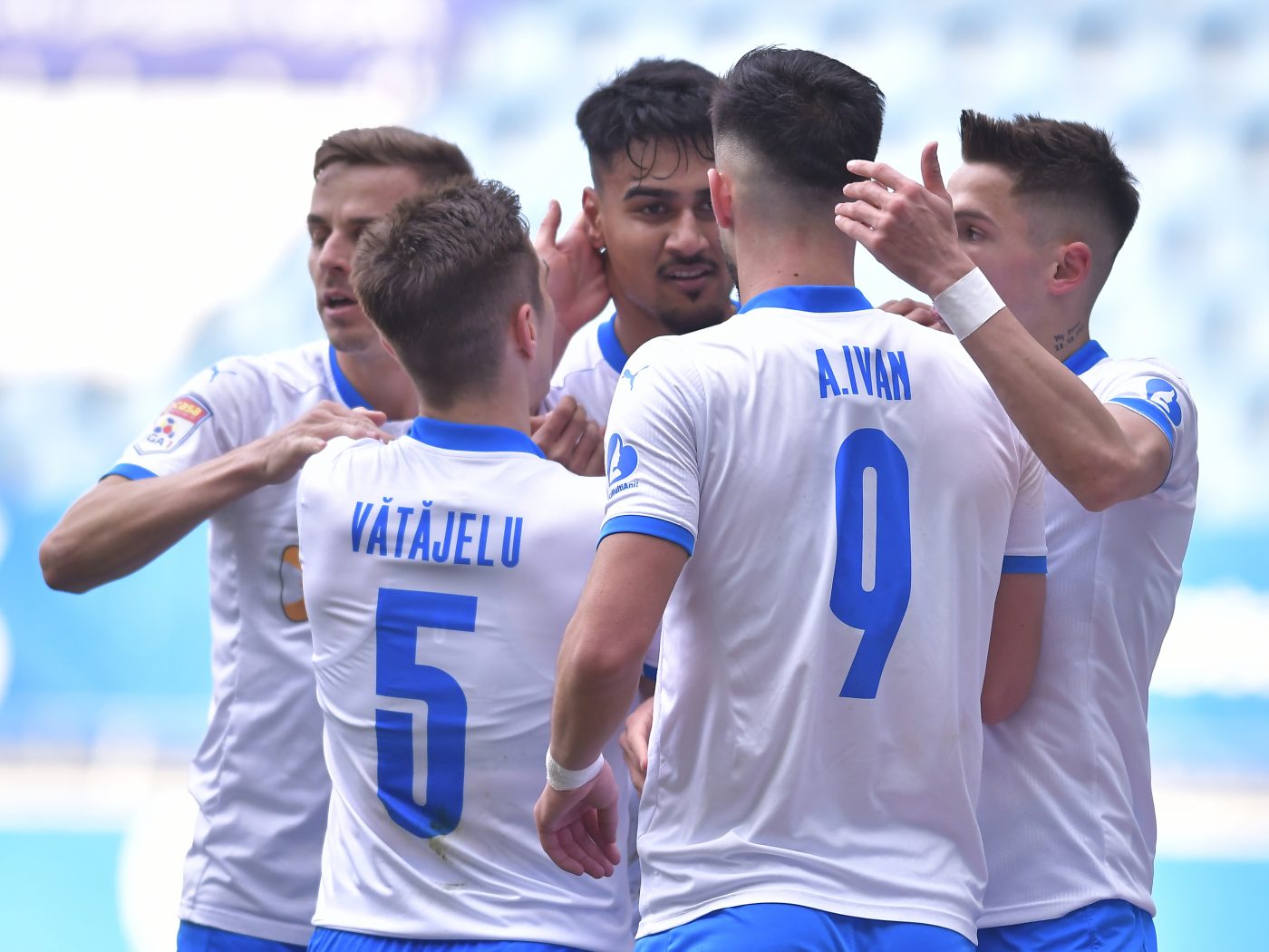 Mihai Rotaru, pregătit pentru un nou transfer pe bani mulți? El e următorul produs de export al Universității Craiova: „Va ajunge un fotbalist mare!”