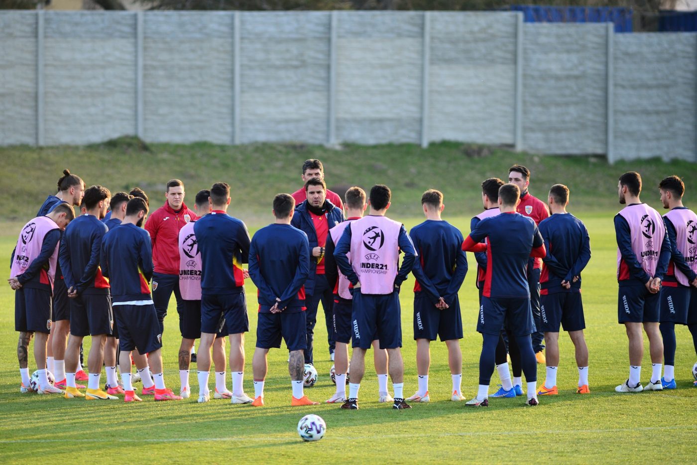 Radu Drăgușin, titular în marele meci cu Ungaria U21? „A fost foarte activ!” ProSport, cu ochii pe antrenamentul României U21 | EXCLUSIV