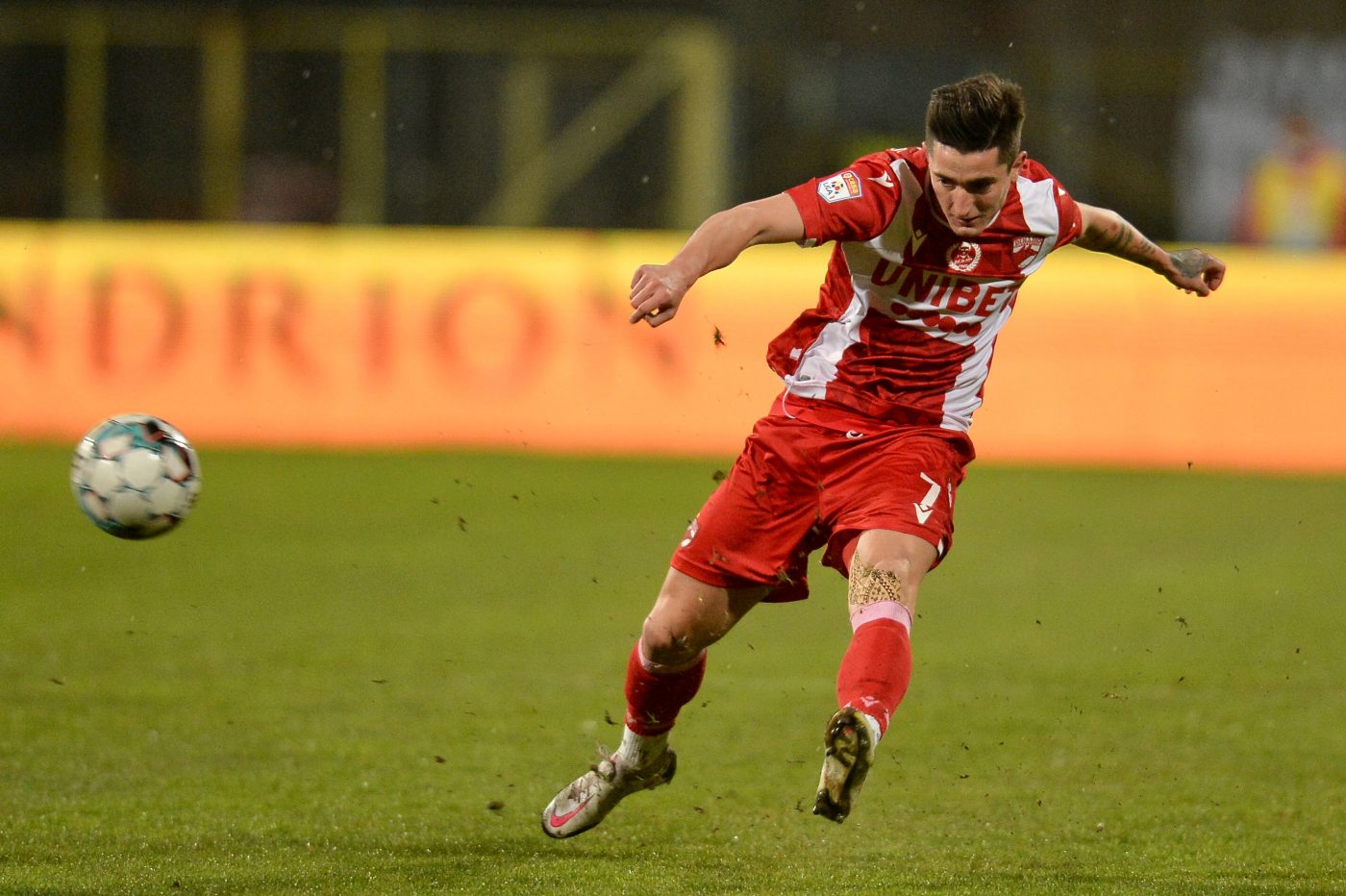 Steliano Filip, dezvăluiri despre relația jucătorilor lui Dinamo cu Dusan Uhrin: „A înțeles perfect asta!” | EXCLUSIV