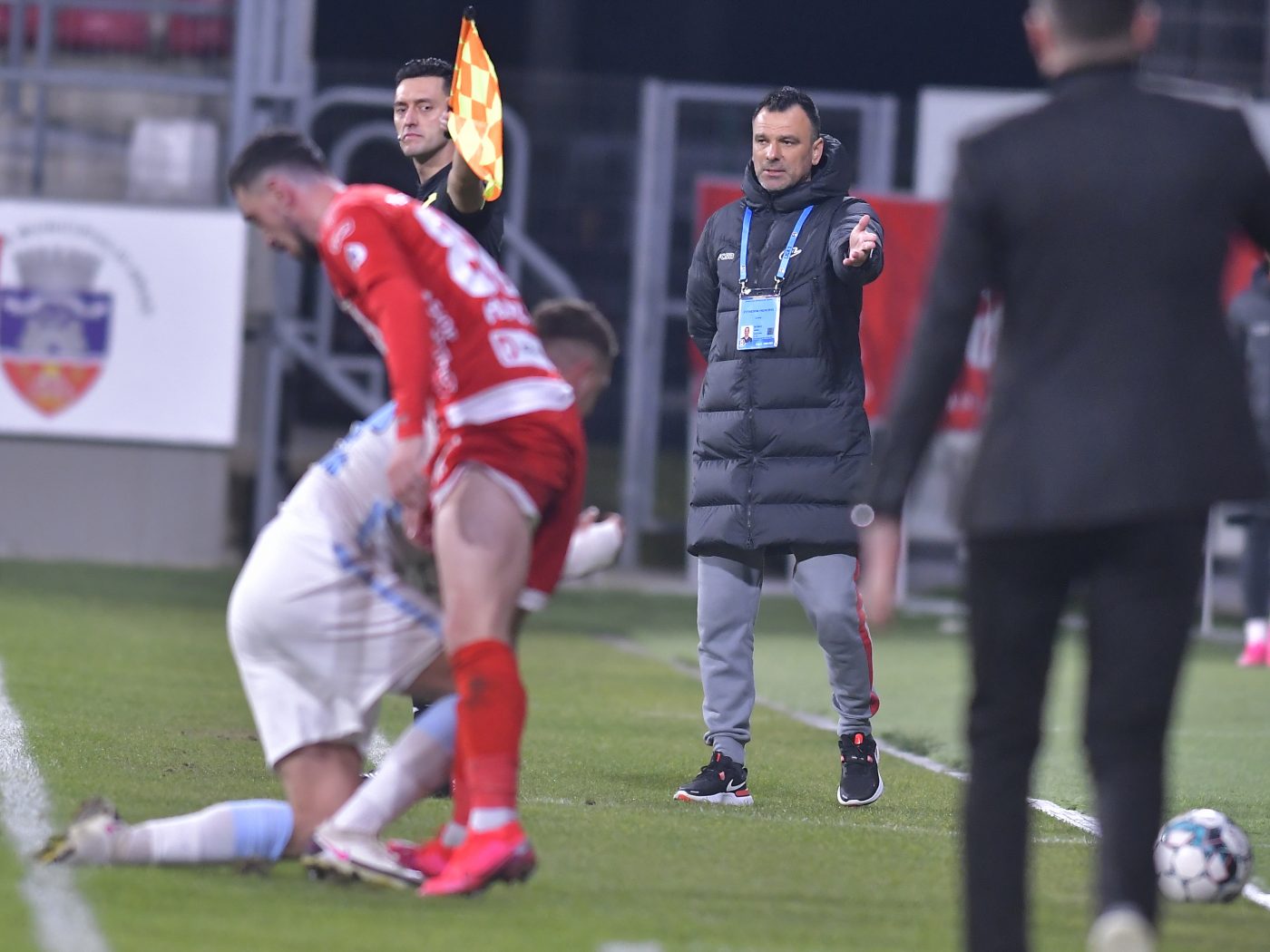 Toni Petrea și-a pus la punct jucătorii de la FCSB: „Fotbalul te poate pedepsi! I-am atenționat de la pauză”