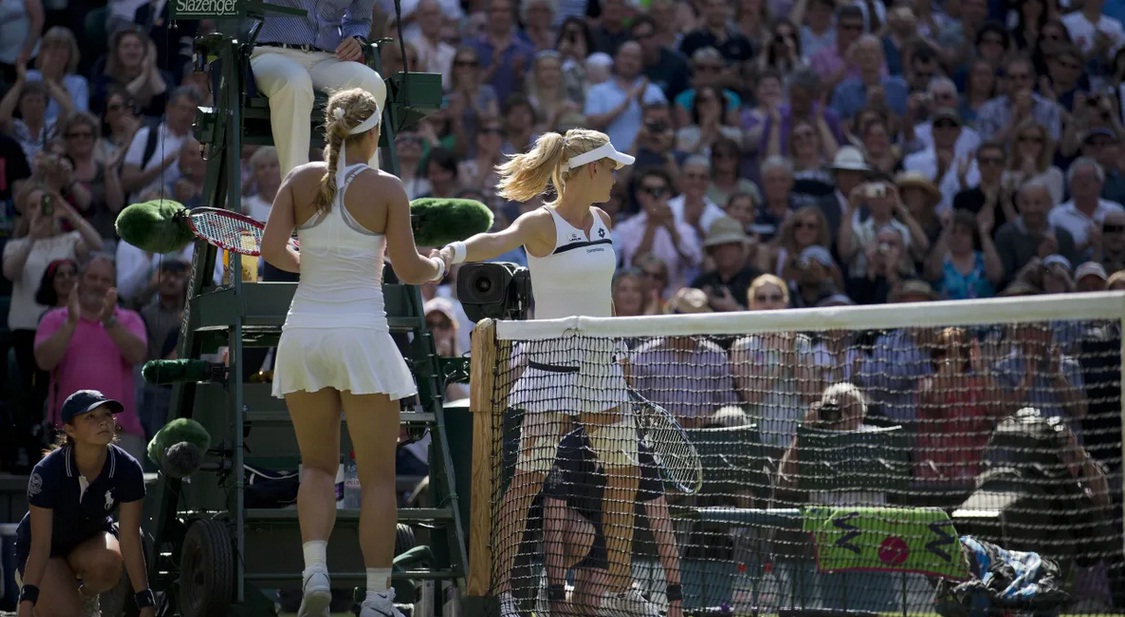 Caz incredibil în tenis. Și-a luat la bătaie adversara, după ce a surprins-o că flirtează cu supervizorul! Cum a fost pedepsită