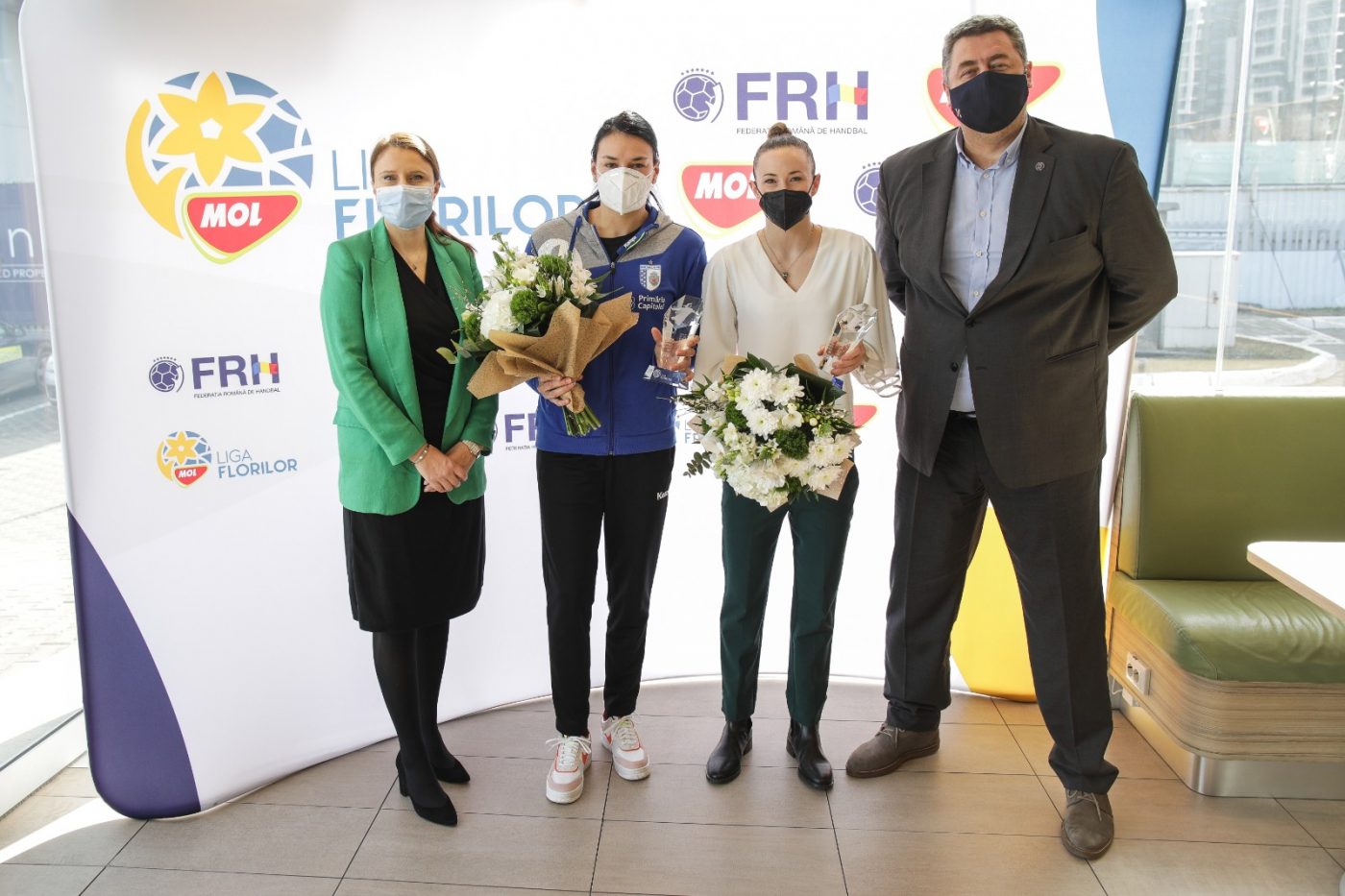Cele mai bune! Cristina Neagu și Kristina Liscevic au fost superlativele sezonului trecut și au fost premiate înaintea „dublei” CSM București – SCM Rm. Vâlcea din optimile de finală ale Ligii Campionilor