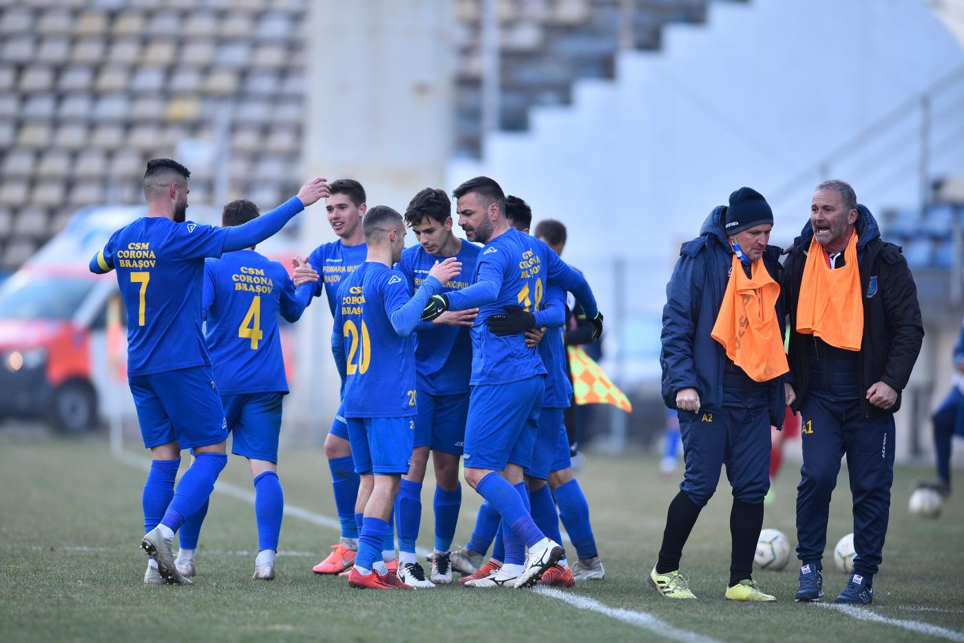 Corona s-a covidat! Echipa brașoveană lider în Liga 3 a anunțat cu câteva ore înainte de meciul cu Sepsi 2 că nu poate juca și a obținut amânarea. Oficial – are infectați, neoficial – se temea că ia bătaie