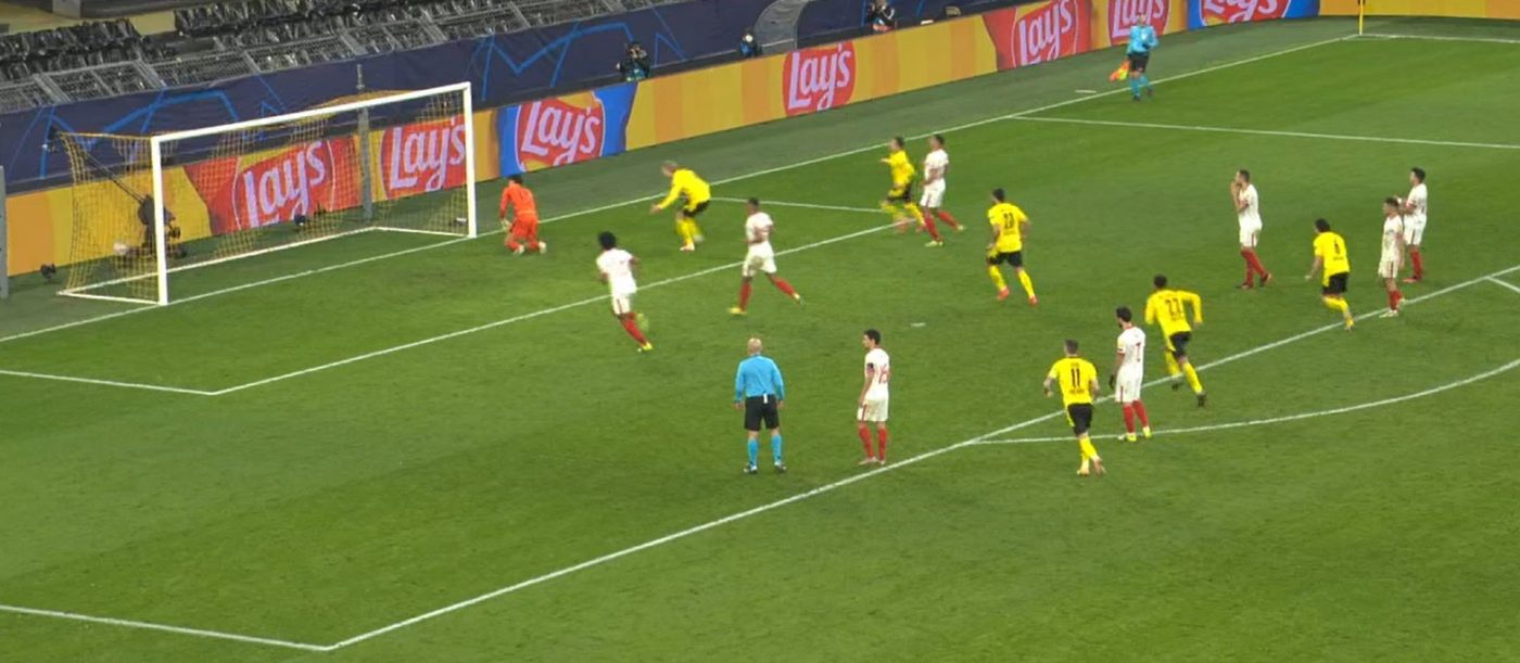 Haos provocat de VAR în Borussia – Sevilla! Erling Haaland, la un pas de a declanșa o bătaie generală + Trei decizii controversate la o singură fază | FOTO & VIDEO