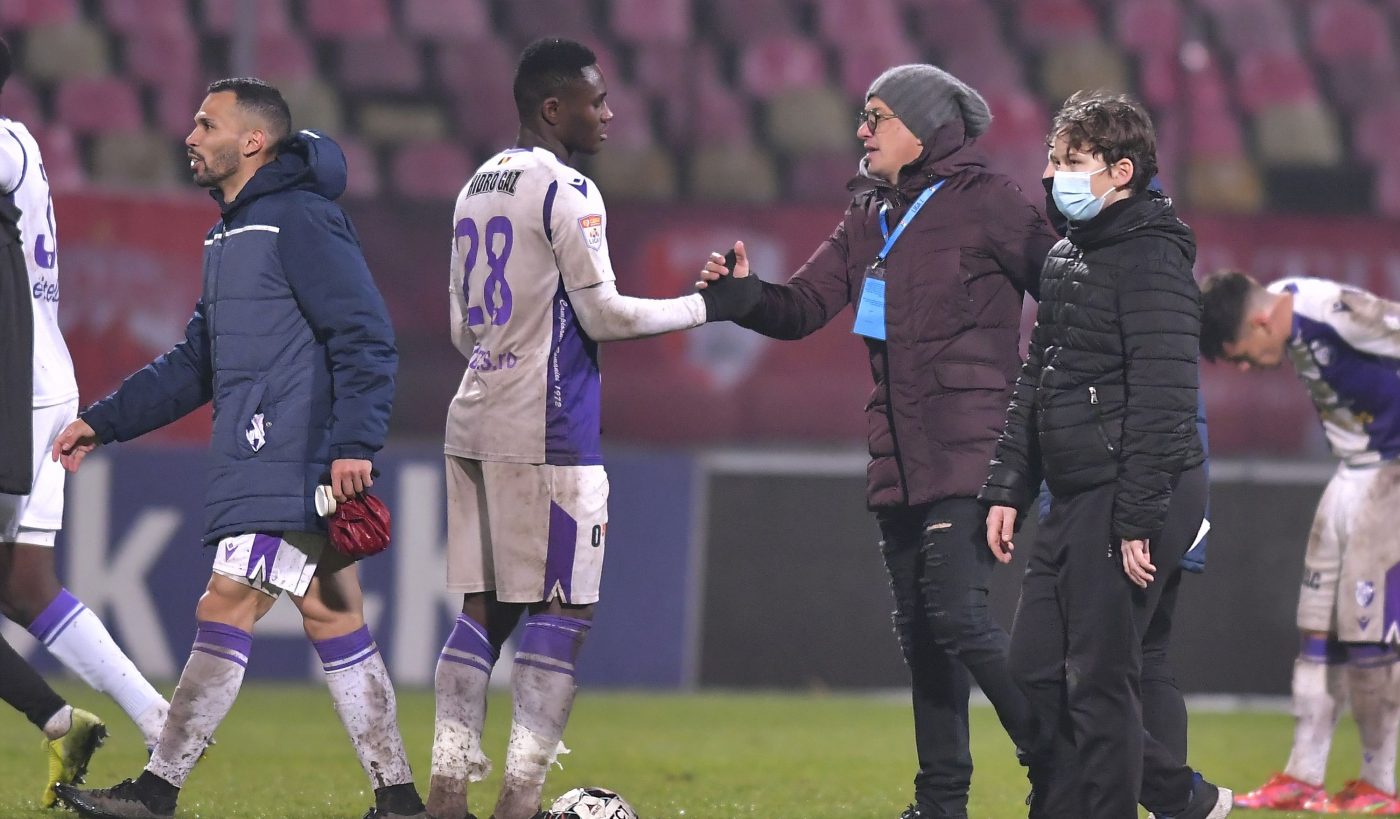FC Argeș face orice să nu își piardă golgheterul: „Nu cred că s-a mai întâmplat în istoria fotbalului!”. Gestul conducerii pentru Cephas Malele
