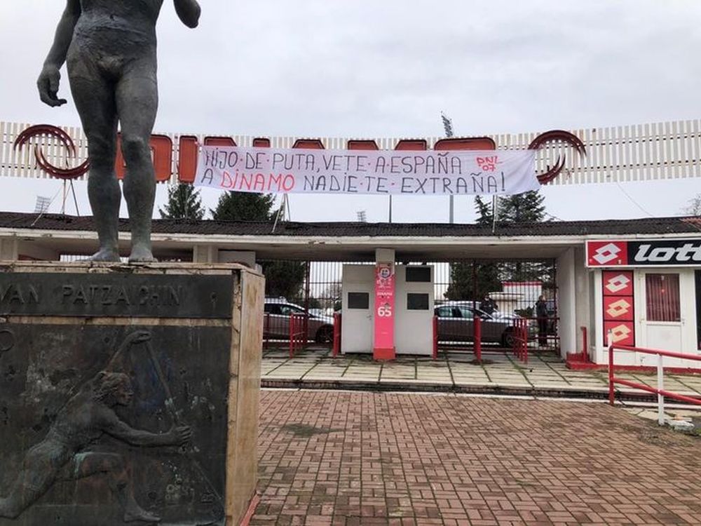Pablo Cortacero, o nouă țeapă! Spaniolul n-a ajuns la Tribunalul București! Ultrașii l-au distrus: „Fiu de c…vă pleacă în Spania! La Dinamo nu-ți duce nimeni dorul” | FOTO