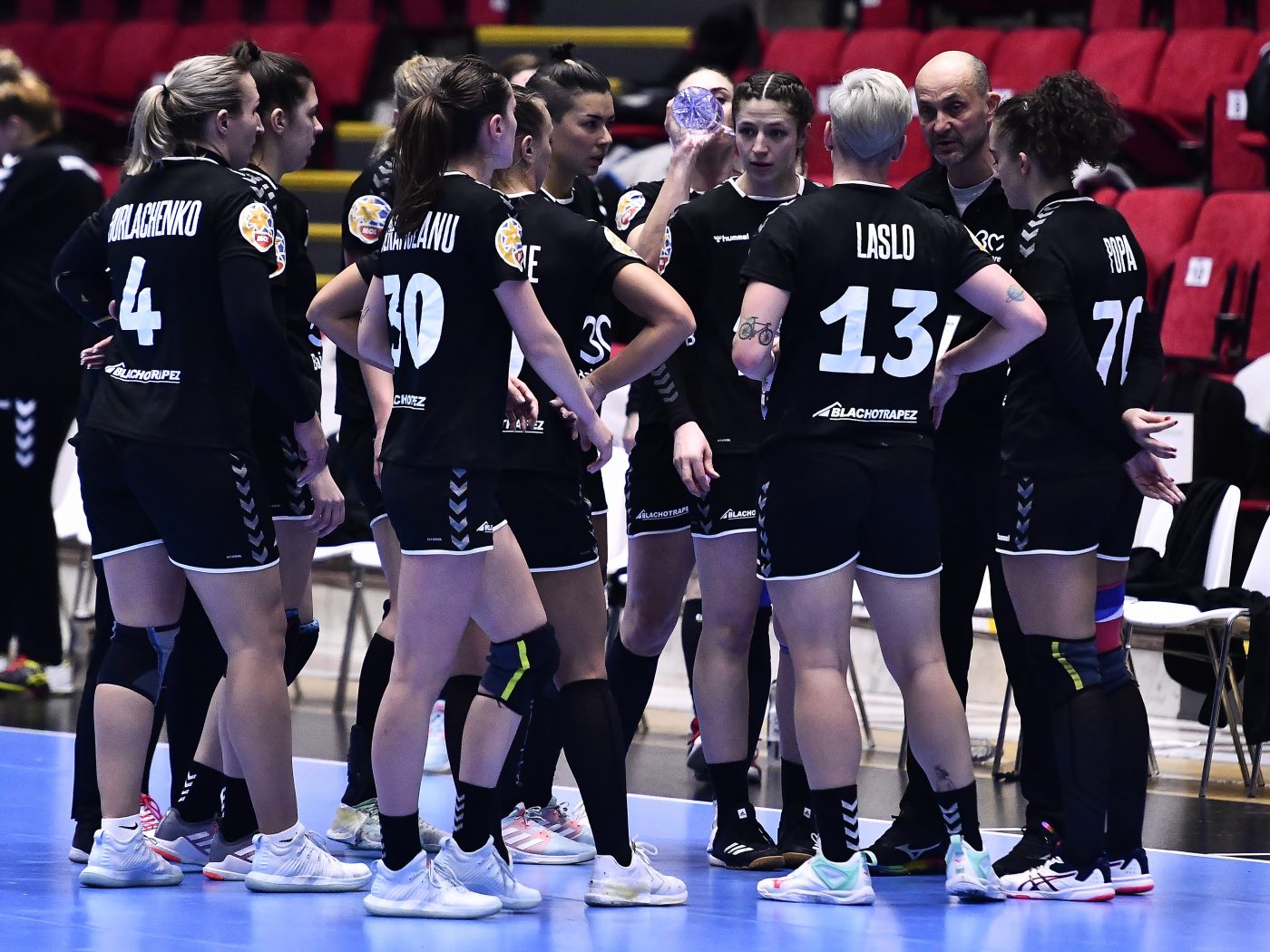Minaur Baia Mare zburdă spre turneul Final Four al European Handball League. Echipa lui Costică Buceschi a câștigat la scor prima manșă cu Dunărea Brăila, cu 31-24