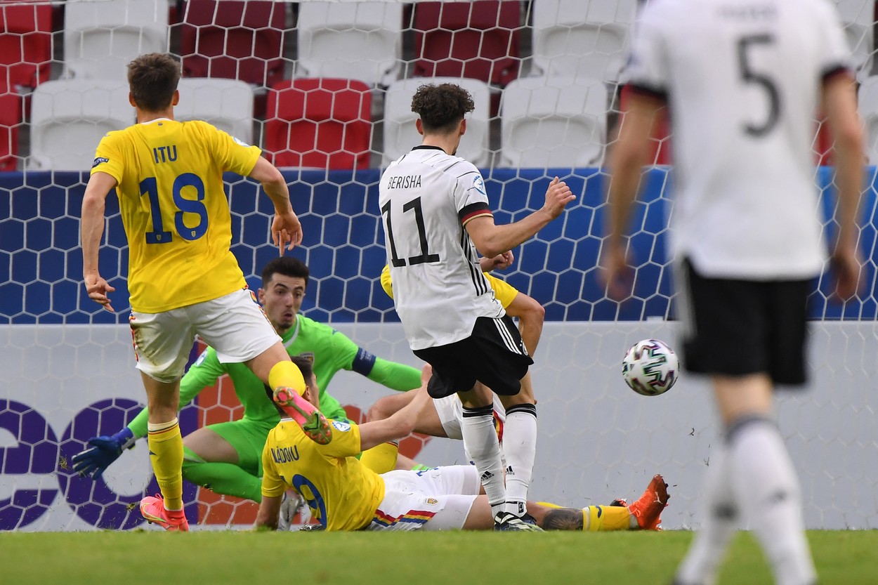 „Nu pleca, așteaptă!”. Sfatul de aur primit de Andrei Vlad înainte ca nemții să rateze penalty-ul din meciul cu România!