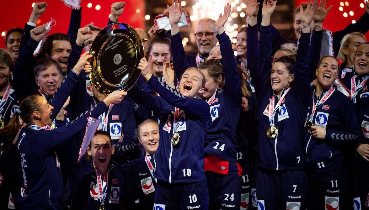 Norvegia, prima adversară a României în turneul preolimpic de la Podgorica, este o „mașină de handbal”. În 35 de ani, nordicele au câștigat 28 de medalii