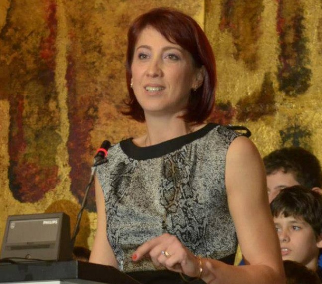 Mama fotbalistului Radu Drăgușin candidează la șefia Federației Române de Baschet. În cursă a intrat și Carmen Tocală