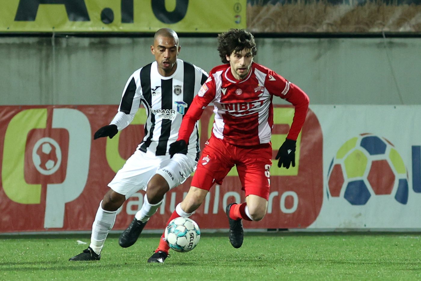 Astra Giurgiu – Dinamo, ora 19:00, Live Video Online manșa tur a semifinalelor Cupei României. „Câinii” vor să salveze sezonul cu o calificare în finală. ECHIPELE DE START