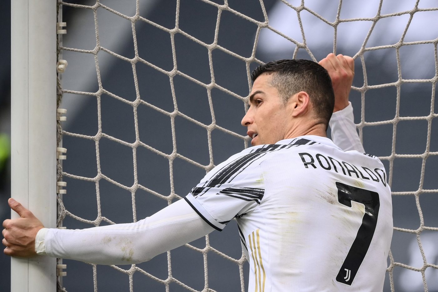 Top Pariu: Selecțiile din Bundesliga, Serie A și Premier League sunt AICI » „Pachetul Zilei” ajunge la cota 13.28!