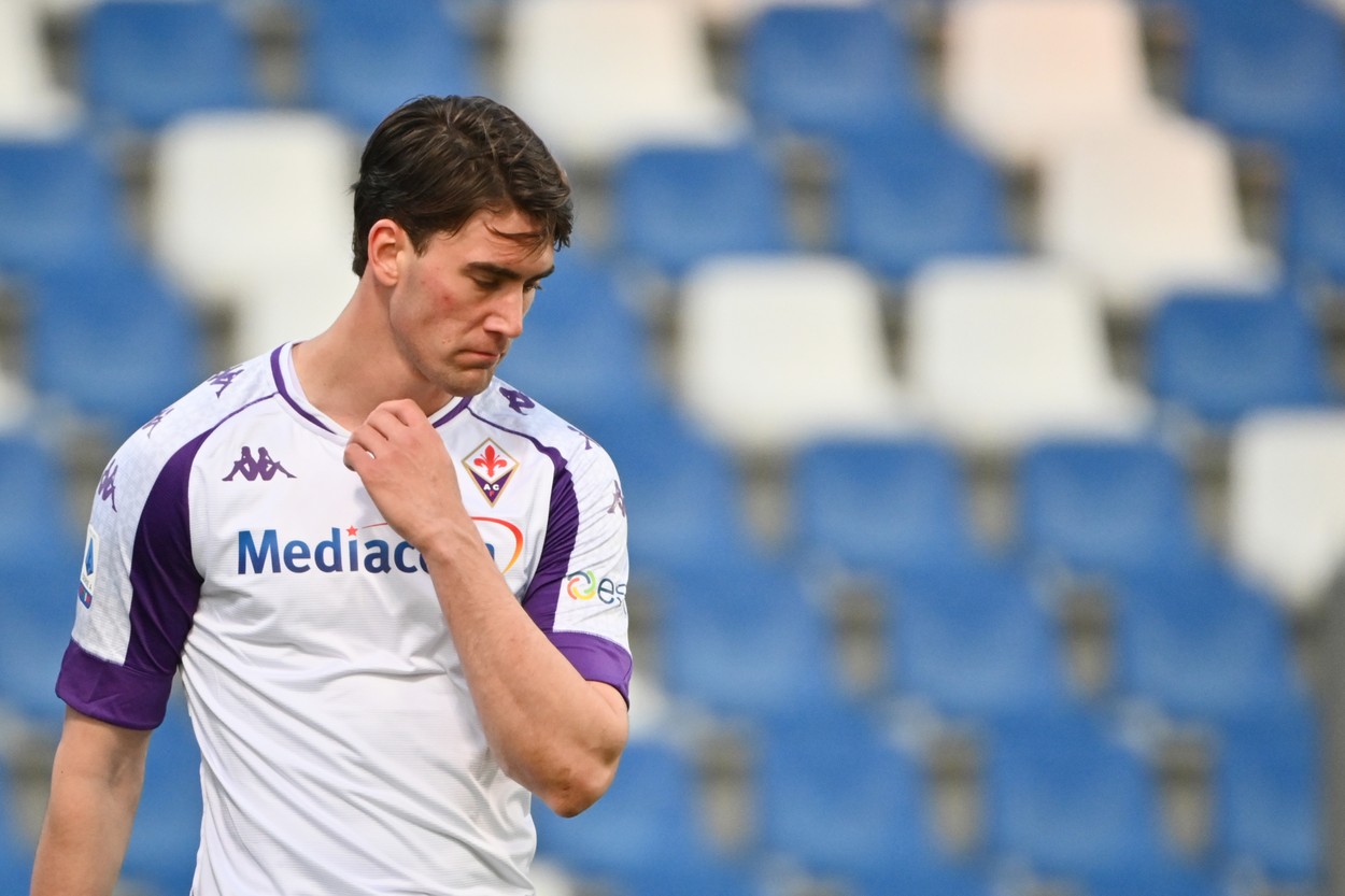 Fenomenul sârb de la Fiorentina poate fi noul Zlatan Ibrahimovic de la AC Milan! „Diavolii” pregătesc transferul lui Dusan Vlahovic